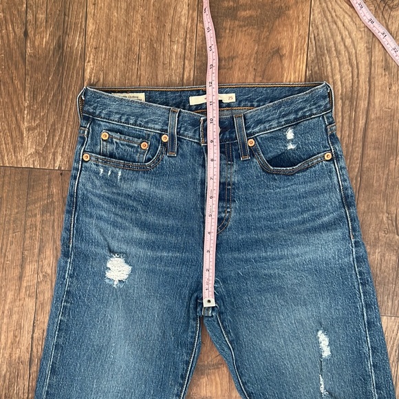 Levi’s Wedgie Straight Jeans - Picture 4 of 12